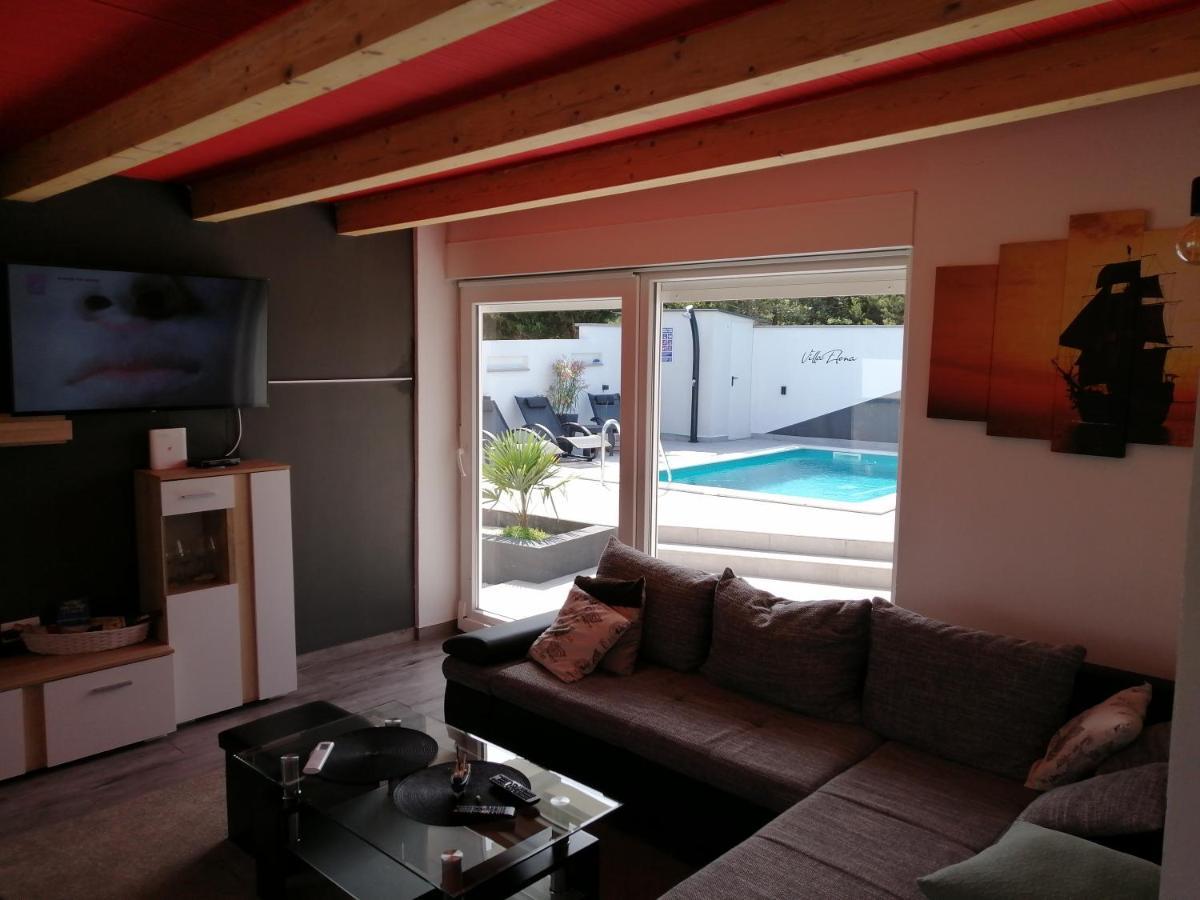 Elena Villa Pomer Luaran gambar