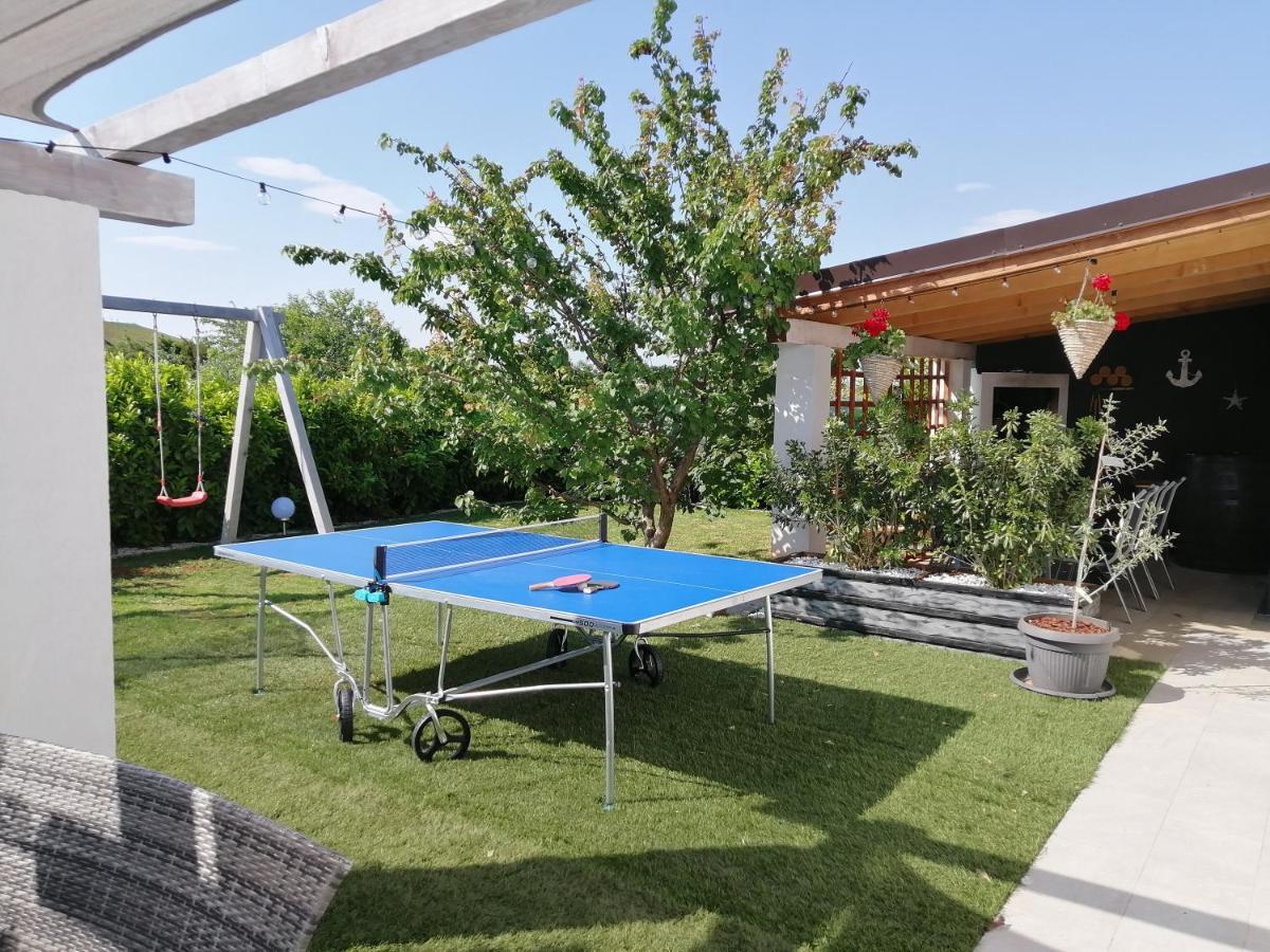 Elena Villa Pomer Luaran gambar