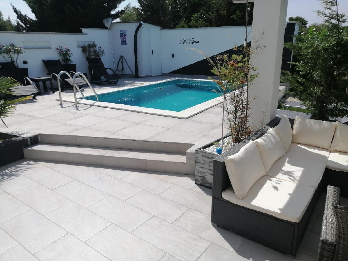 Elena Villa Pomer Luaran gambar